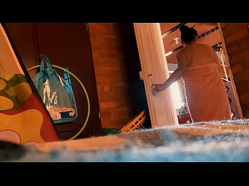 ❤️ Mans tēvocis seko man līdzi dušā, viņš mani drāž, kamēr es eju dušā. ️❌ Super sekss pie porno lv.watchhentai.ru ❌️❤